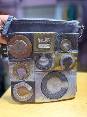 ✨ Rare Coach Op Art Patchwork Swingpack Crossbody Bag ✨